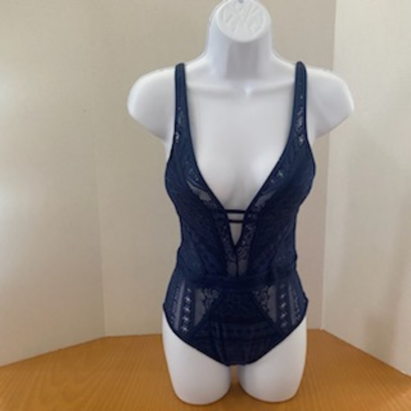 NEW BECCA Reveal Show & Tell Plunge One Piece Suit - Picture 5 of 7